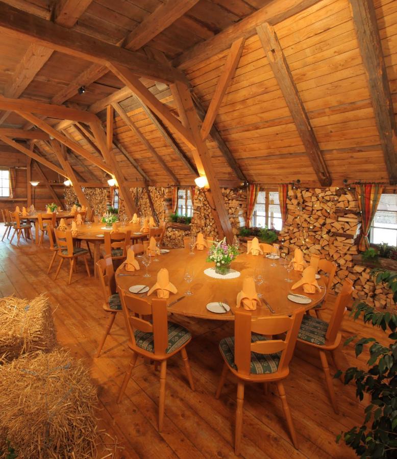 Waldhotel Fehrenbach 힌터짤텐 외부 사진