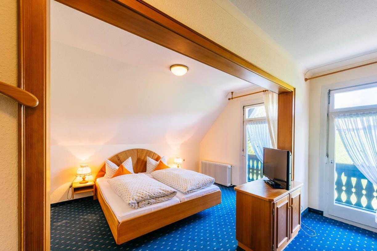 Waldhotel Fehrenbach 힌터짤텐 외부 사진