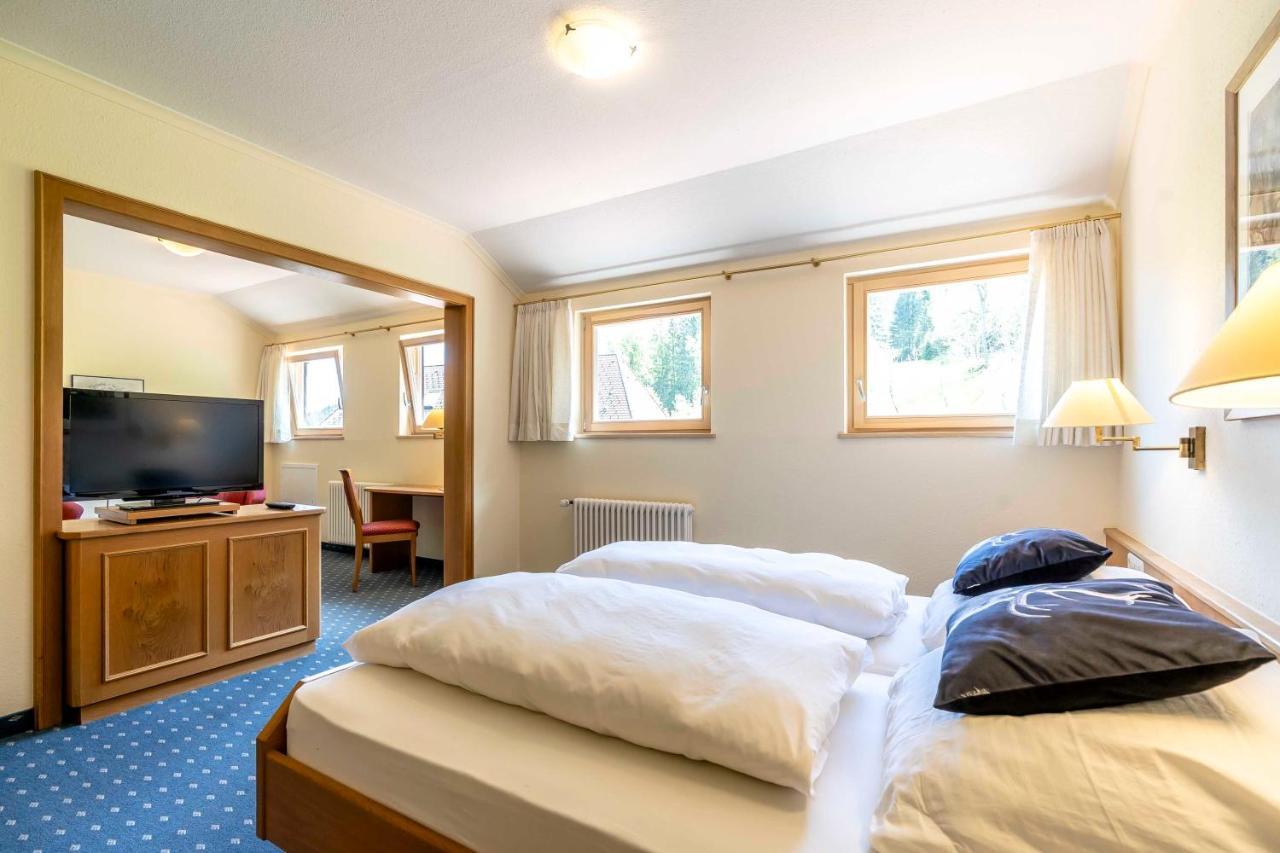 Waldhotel Fehrenbach 힌터짤텐 외부 사진